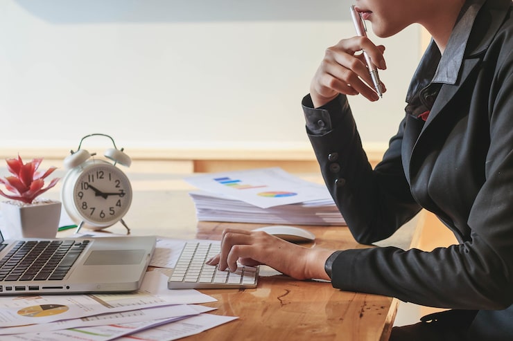 Outsourced Bookkeeping Services That Save Time